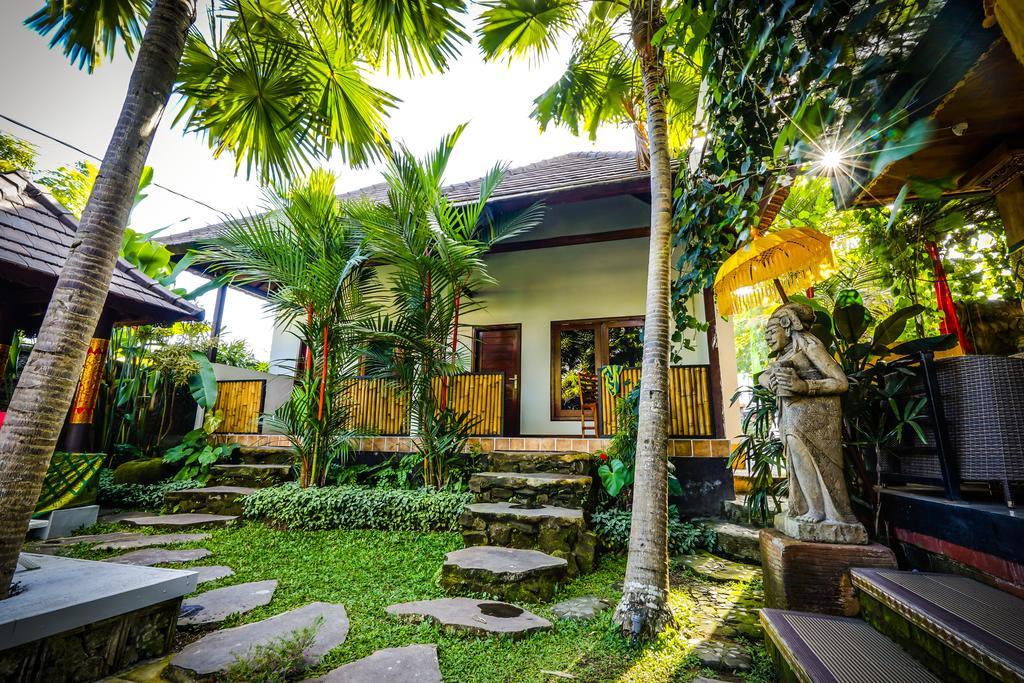 Bisma Sari Resort Ubud Extérieur photo