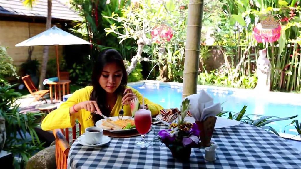 Bisma Sari Resort Ubud Extérieur photo