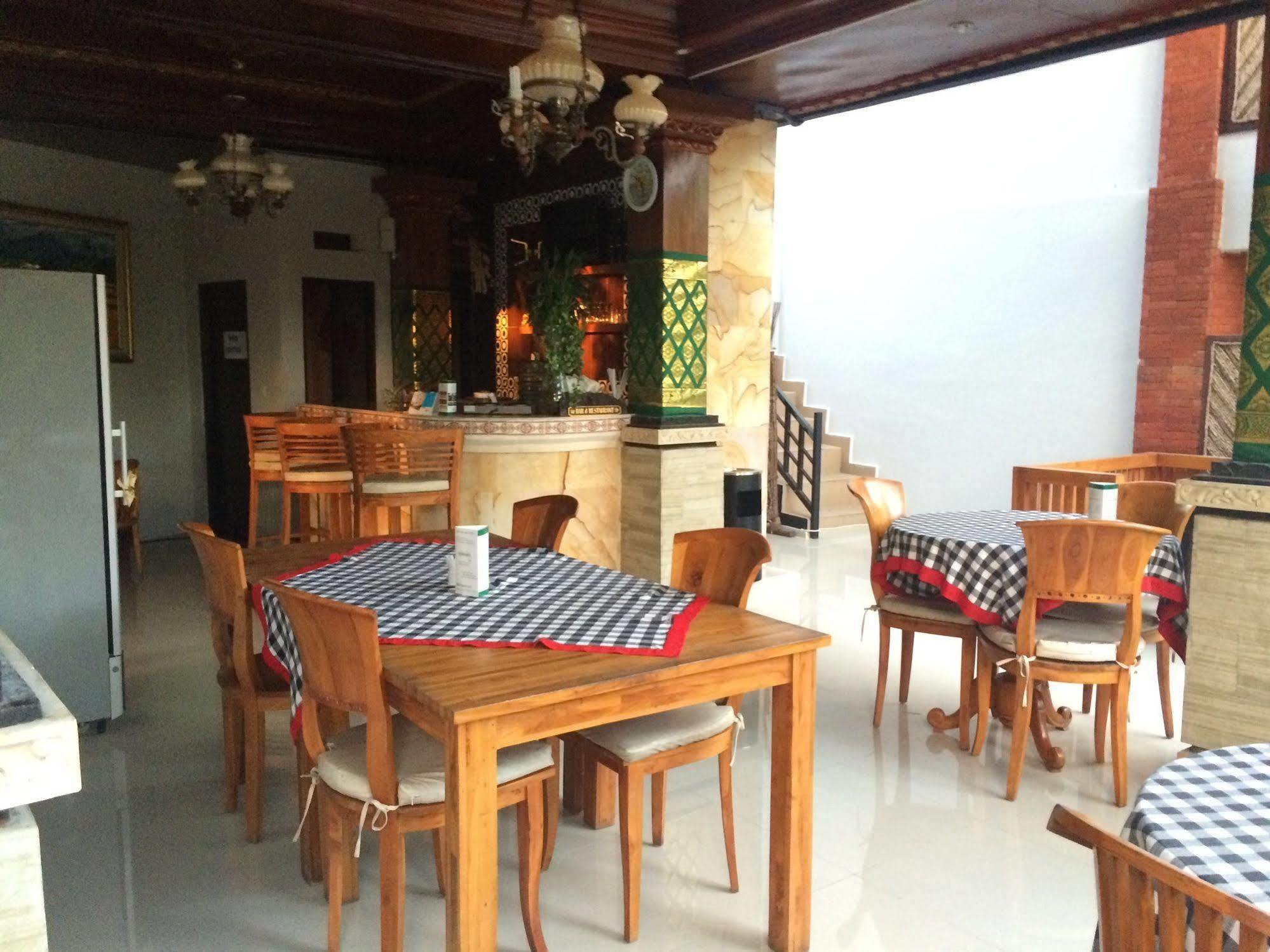 Bisma Sari Resort Ubud Extérieur photo